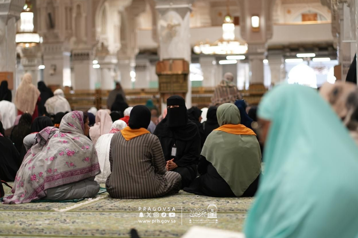 رئاسة الشؤون الدينية تعزّز منظومة الخدمات الدينية النسائية في صحن المطاف بالمسجد الحرام لإثراء تجربة القاصدات ونشر رسالة الحرمين