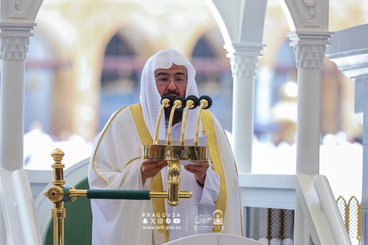 استجابةً لتوجيهات خادم الحرمين الشريفين الملك سلمان بن عبدالعزيز آل سعود.. معالي الشيخ أ.د عبدالرحمن السديس يحثّ على أداء صلاة الاستسقاء يوم غدٍ الخميس