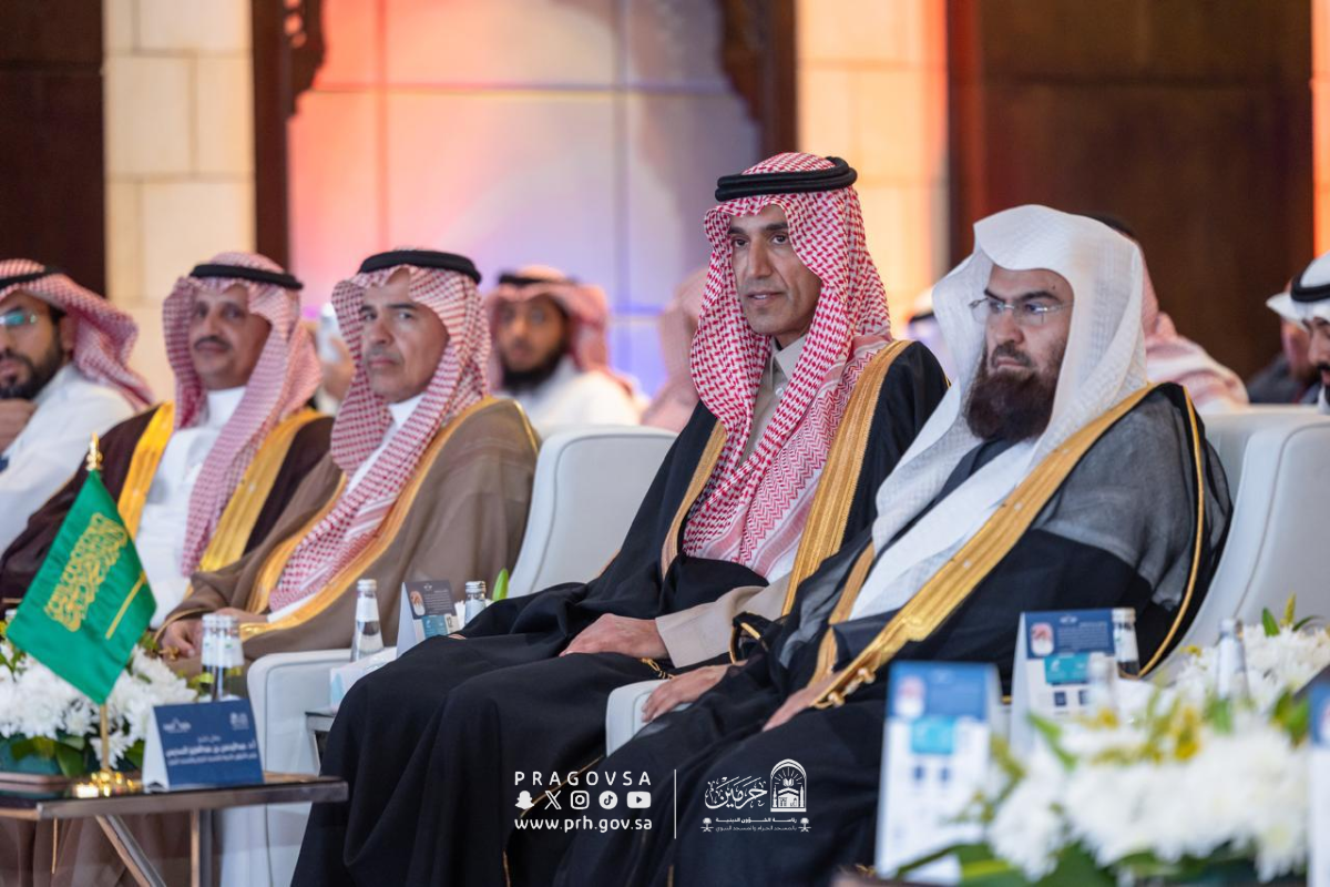 بحضور وتشريف معالي رئيس الشؤون الدينية: الحفل الختامي لبرنامج «المقارئ القرآنية» بجامع الراجحي، وإشادة معاليه بدور وقف سليمان الراجحي في دعم المبادرات القرآنية.